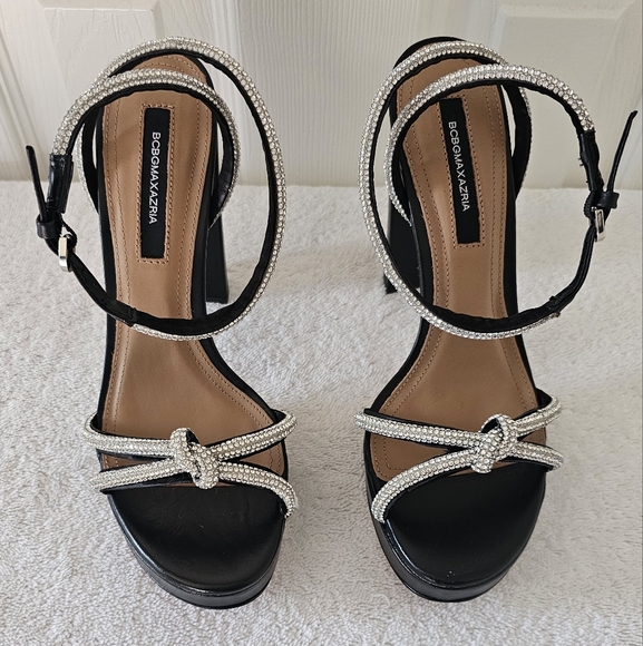 NWOT BCBGMaxazria Rhinestone Studded Strappy Block Heel Size 8.5 - Picture 1 of 10